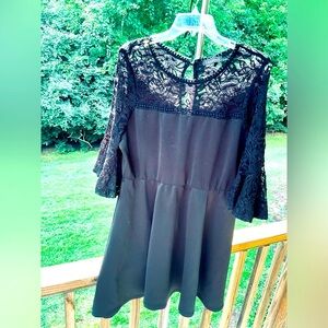 Luxology Black Lace Midi Dress / Size X-LARGE / 3/4 bell sleeve